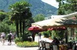 Kaffeehaus an der Kurpromenade in Meran.